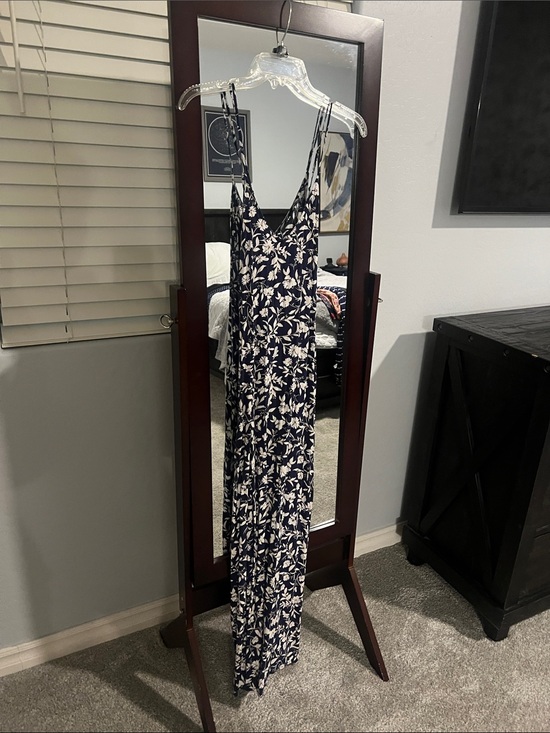 Old Navy Dresses & Skirts - Old Navy Navy and White Floral Spaghetti-Strap Maxi Dress